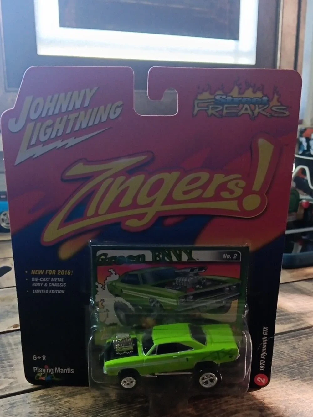 Johnny Lightning Zingers! Green Envy Die-Cast Muscle Car - Green